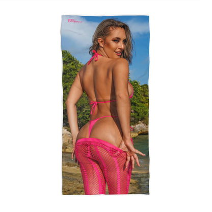 Heloine Moreno 03 Beach Towel