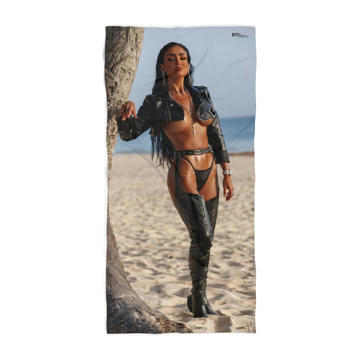 Queen Kat 01 Beach Towel